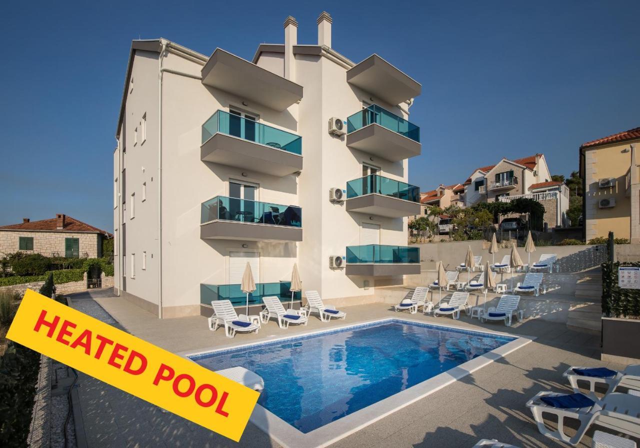 Apartments Blueview Postira Esterno foto